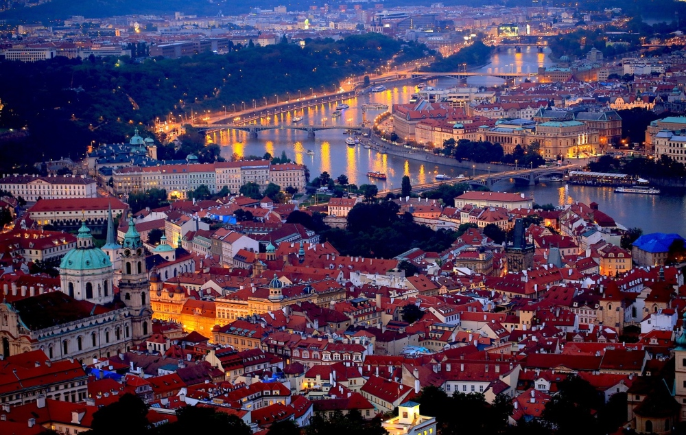 Πράγα - Η παραμυθένια «χρυσή πόλη» - 5 ημέρες - Χριστούγεννα 2022